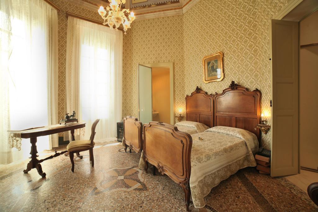 Residenza D'Epoca Regina D'Arborea 奥里斯塔诺 客房 照片